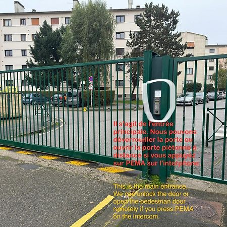 Appartement Periurbain De Paris Et Versailles Les Clayes-Sous-Bois Ngoại thất bức ảnh